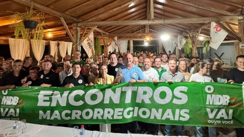 mdb santa catarina encontro itajaí,movimento 15 na urna sc,política itajaí sc mdb,encontro macrorregional mdb amfri,eleições santa catarina mdb estratégia,carlos chiodini mdb sc,lideranças políticas itajaí encontro,balneário camboriú política mdb,candidatura própria mdb sc,democracia interna partido mdb,planejamento político santa catarina,eleições 2026 sc partidos,mdb litoral norte sc,participação política feminina sc,evento político itajaí amfri,mobilização partidária santa catarina