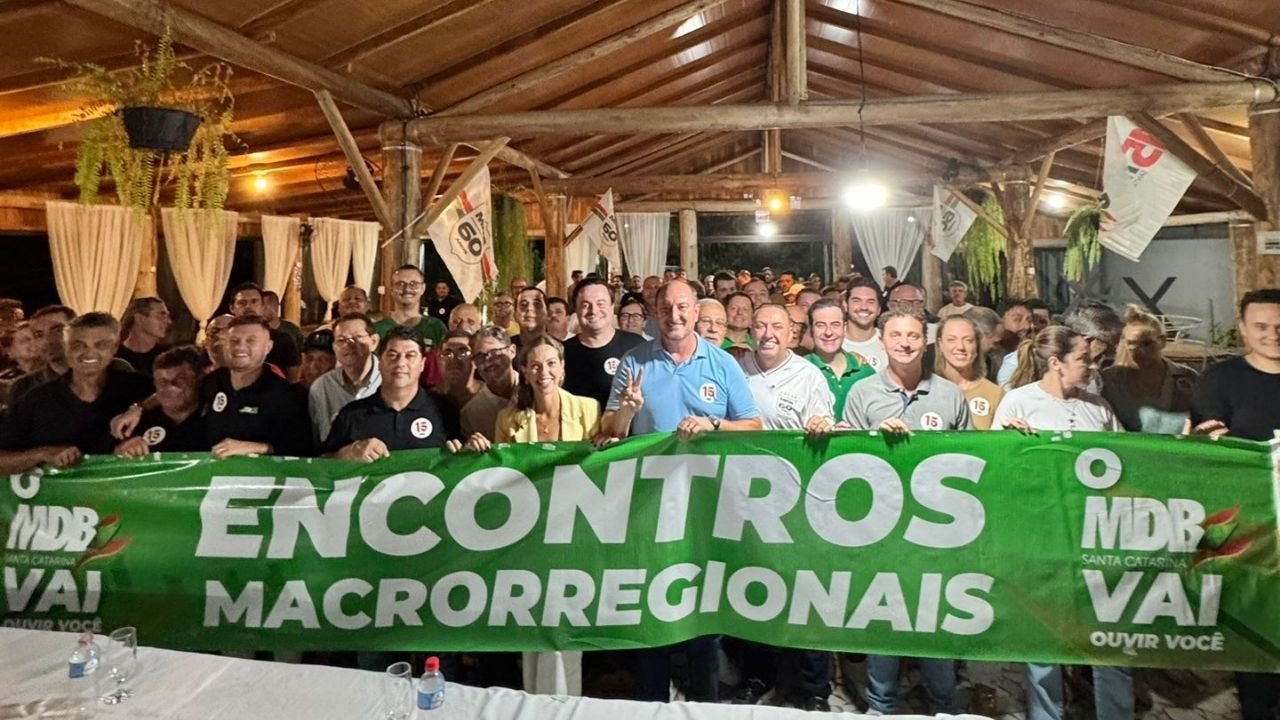 mdb santa catarina encontro itajaí,movimento 15 na urna sc,política itajaí sc mdb,encontro macrorregional mdb amfri,eleições santa catarina mdb estratégia,carlos chiodini mdb sc,lideranças políticas itajaí encontro,balneário camboriú política mdb,candidatura própria mdb sc,democracia interna partido mdb,planejamento político santa catarina,eleições 2026 sc partidos,mdb litoral norte sc,participação política feminina sc,evento político itajaí amfri,mobilização partidária santa catarina