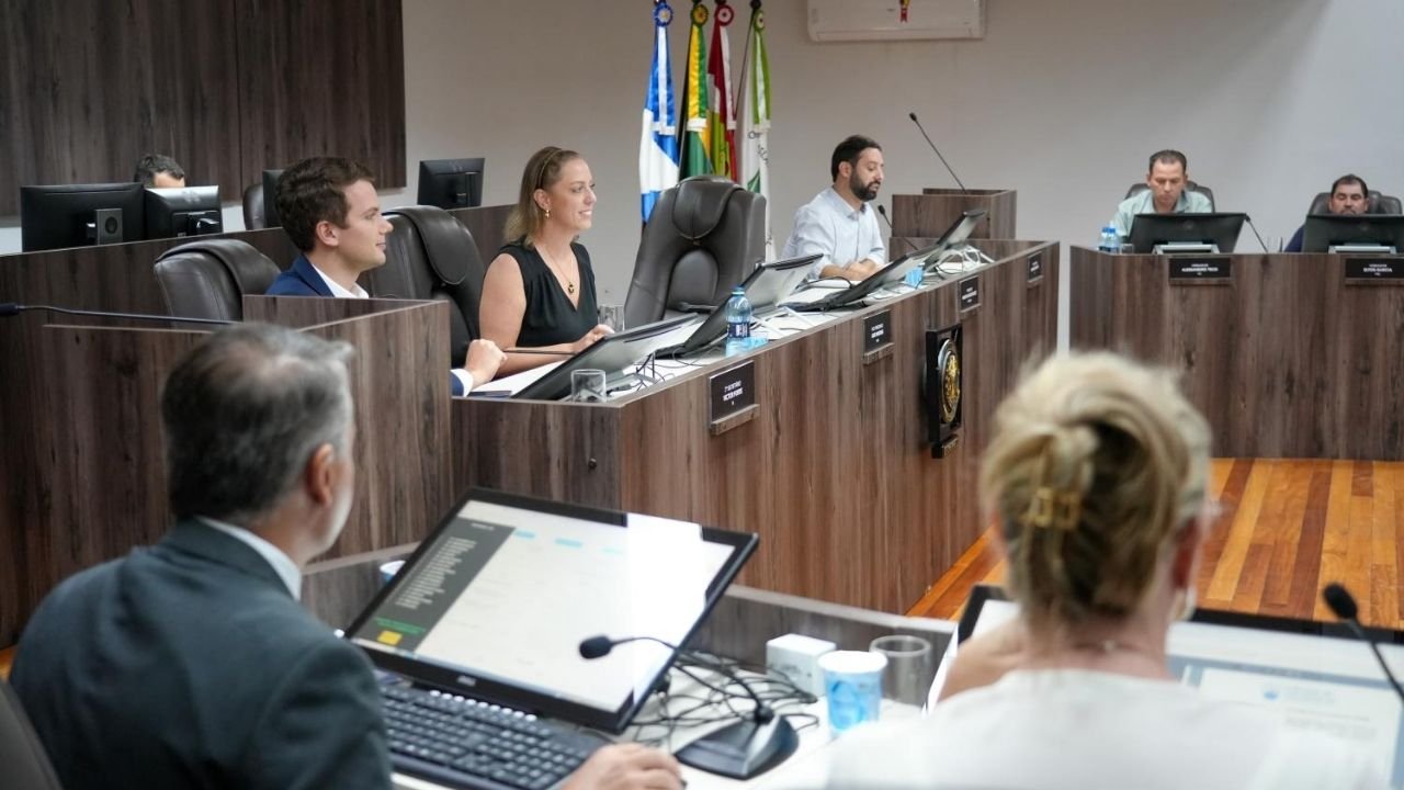 Câmara de Balneário Camboriú projetos aprovados,educação inclusiva TEA Balneário Camboriú,formação continuada professores SC,Parque Inundável Rio Camboriú,planejamento urbano Balneário Camboriú,CIM-AMFRI projeto regional,segurança hídrica SC,políticas públicas educação SC,psicopedagogia Balneário Camboriú,Dia do Psicopedagogo SC,infraestrutura urbana Camboriú,desenvolvimento sustentável cidade,legislação municipal SC,gestão pública Balneário Camboriú,projetos Câmara vereadores BC