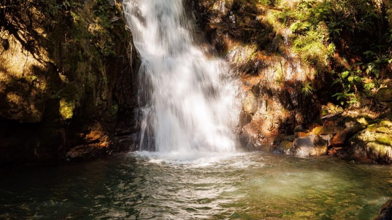 Águas de Camboriú,gestão hídrica Camboriú,recursos hídricos Santa Catarina,Comitê do Rio Camboriú,saneamento em Camboriú,sustentabilidade hídrica,segurança hídrica SC,bacia hidrográfica Camboriú,Águas de Camboriú certificado,gestão sustentável da água,empresa de saneamento SC,preservação ambiental Camboriú,Aegea Santa Catarina,planejamento hídrico região Camboriú,uso responsável da água,gestão integrada recursos hídricos,desenvolvimento sustentável SC