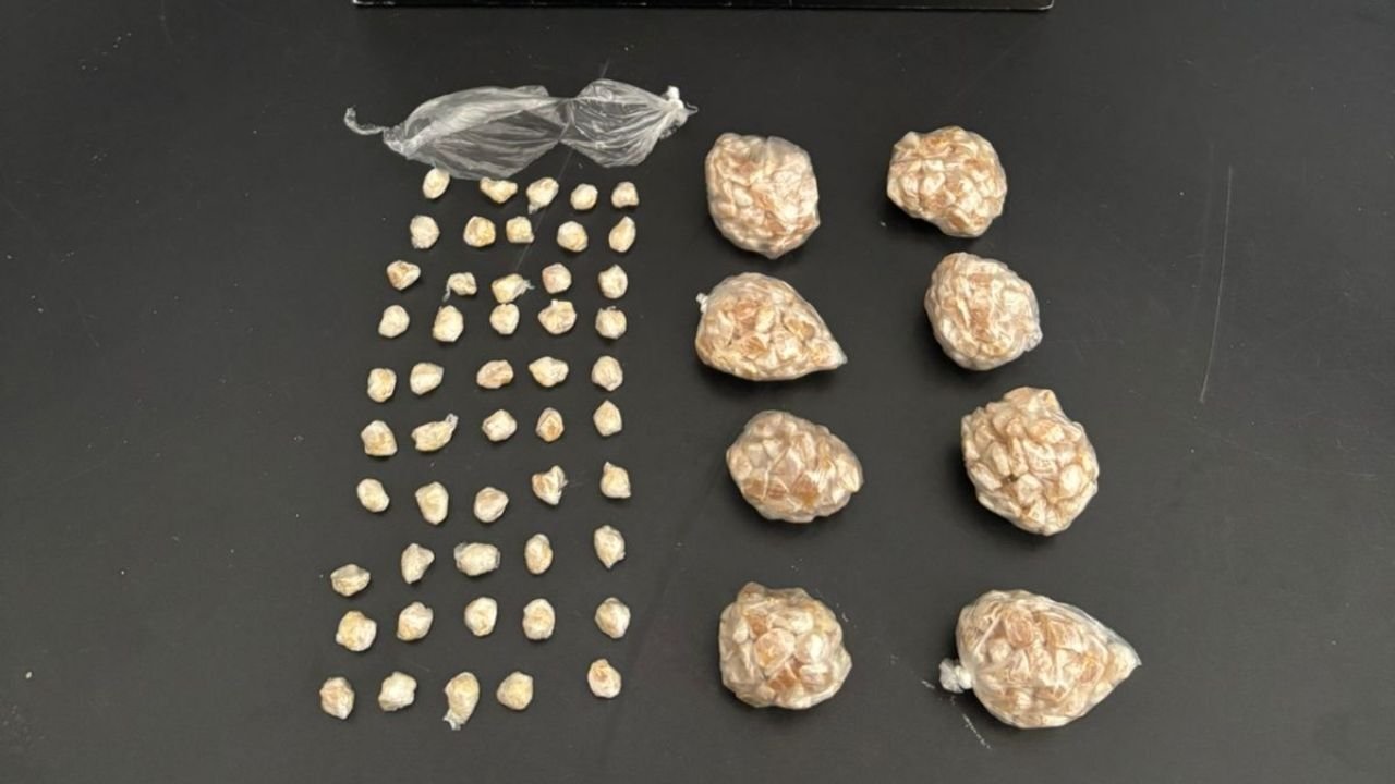 tráfico de drogas Balneário Camboriú,apreensão crack BC,Polícia Militar SC operação,prisão por tráfico SC,12º BPM ocorrência BC,drogas bairro São Judas,segurança pública Balneário Camboriú,crack apreendido Santa Catarina,combate ao tráfico SC,ocorrência policial BC 2026,polícia prende traficante BC,denúncias tráfico Balneário Camboriú,entorpecentes apreensão SC,Central Plantão Policial BC,ação policial SC drogas