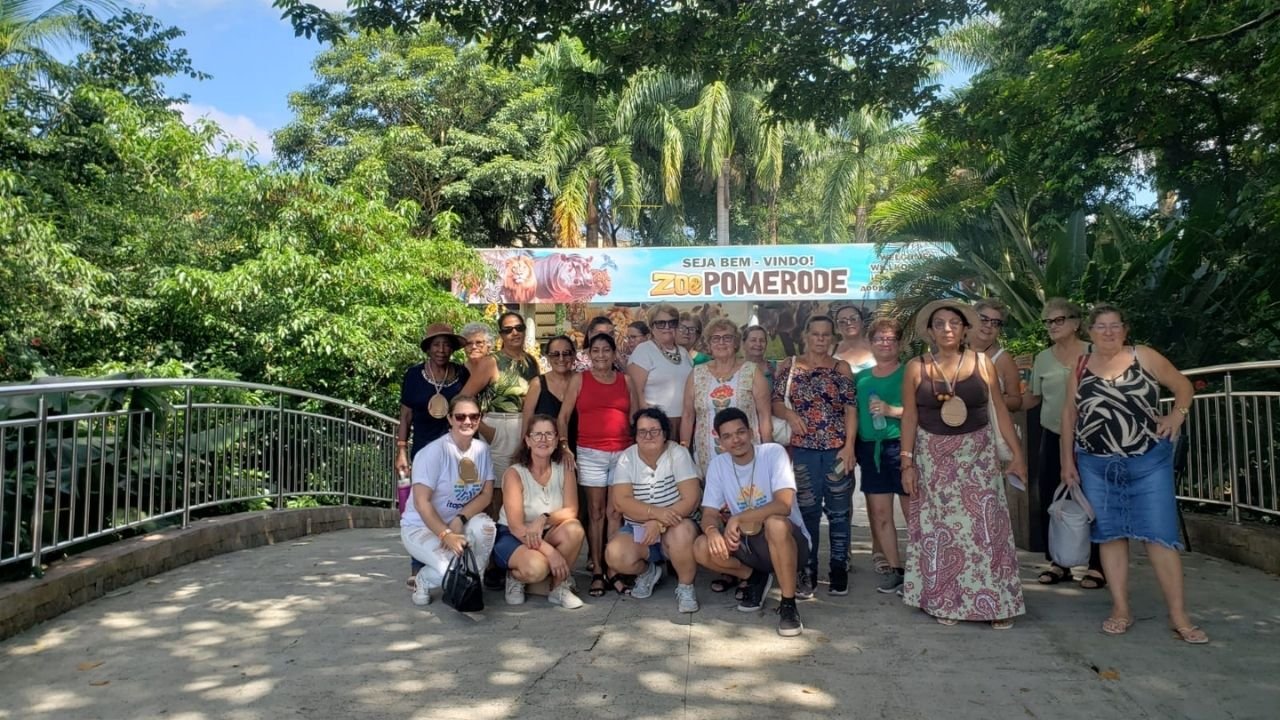 Serviço de Convivência Itapema,idosas passeio Itapema,assistência social Itapema SC,grupo terceira idade SC,ações sociais idosos Brasil,convivência social idosos,fortalecimento vínculos Itapema,Prefeitura Itapema assistência social,atividades idosos Santa Catarina,bem-estar terceira idade,inclusão social idosos SC,passeio Osterfest idosos,políticas públicas idosos Brasil,lazer terceira idade Itapema,desenvolvimento social SC