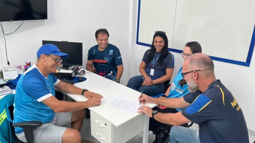 Itapema paradesporto,esporte adaptado Itapema SC,Centro de Referência Paralímpico Navegantes,Fundação Municipal de Esportes Navegantes,paradesporto Santa Catarina,inclusão social esporte SC,AMFRI esporte adaptado,projetos esportivos inclusivos,desenvolvimento paradesporto Brasil,esporte para pessoas com deficiência SC,políticas públicas esporte Itapema,capacitação esporte adaptado,rede paralímpica regional,esporte inclusivo Brasil,qualidade de vida esporte adaptado