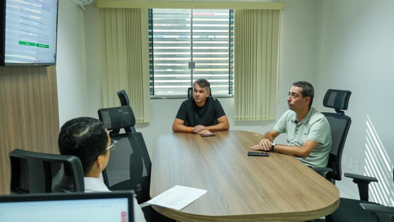 Comissão de Finanças e Orçamento Balneário Camboriú,CFO Câmara BC,projetos aprovados comissão BC,Câmara de Balneário Camboriú,política municipal Santa Catarina,Programa Empresa Nota 10 BC,revitalização urbana Balneário Camboriú,polos gastronômicos BC,apoio psicológico escolar BC,Castra Pet BC,multas de trânsito doação de sangue BC,inclusão neurodivergentes Balneário Camboriú,finanças públicas municipais,tramitação projetos Câmara BC,orçamento público Balneário Camboriú,Legislativo municipal Santa Catarina