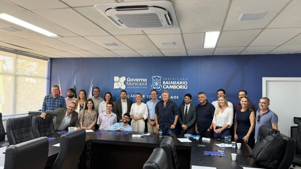 Promobis Balneário Camboriú,mobilidade urbana BC SC,Banco Mundial financiamento mobilidade,Amfri transporte regional,projeto mobilidade integrada SC,BRT elétrico Balneário Camboriú,obras mobilidade urbana litoral SC,integração regional transporte SC,infraestrutura urbana Balneário Camboriú,desenvolvimento regional Amfri,túnel Navegantes Itajaí projeto,transporte coletivo integrado SC,planejamento urbano Balneário Camboriú,investimentos mobilidade SC,licitações obras mobilidade BC