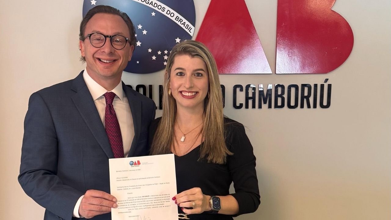 OAB Balneário Camboriú,presidência feminina OAB BC,Bruna de Moraes Santos OAB,advocacia Balneário Camboriú,OAB Santa Catarina subseção BC,liderança feminina advocacia,mulheres na advocacia Brasil,representatividade feminina OAB,presidente OAB Balneário Camboriú,Rafael Pierozan OAB BC,instituições jurídicas Santa Catarina,advocacia catarinense,mês da mulher OAB,gestão OAB Balneário Camboriú,mulheres líderes na advocacia