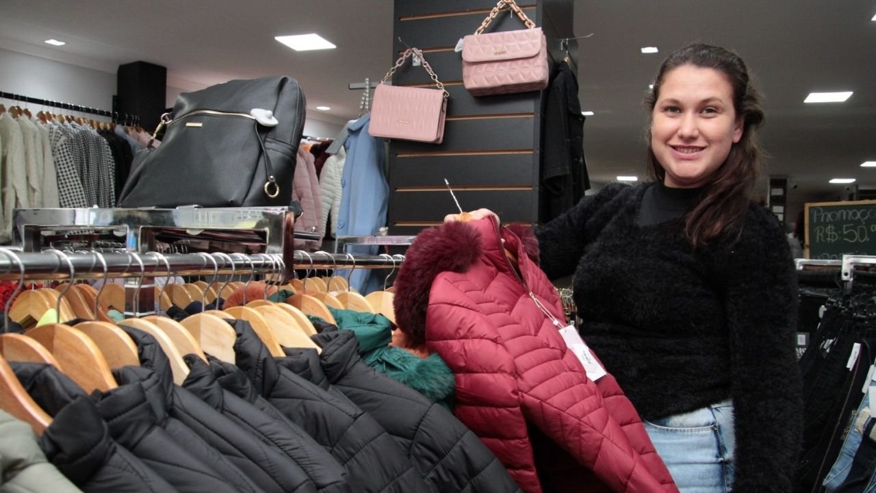 oficina atendimento ao cliente Navegantes,capacitação empresarial Navegantes SC,empreendedorismo Navegantes Santa Catarina,atendimento ao cliente como diferencial competitivo,curso atendimento ao cliente Navegantes,Sebrae SC capacitação empresarial,desenvolvimento econômico Navegantes,gestão empresarial Santa Catarina,experiência do cliente empresas,fidelização de clientes estratégia,qualificação para empreendedores Navegantes,marketing e estratégia empresarial SC,CDL Navegantes evento empresarial,treinamento atendimento ao cliente SC,empreendedorismo no litoral de Santa Catarina