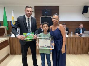 Programa Navega Limpo Navegantes,Câmara de Navegantes sessão ordinária,projeto ambiental Navegantes,violência obstétrica anteprojeto Navegantes,homenagens professores Navegantes,política municipal Navegantes SC,recolhimento móveis Navegantes,CCJ Câmara Navegantes,educação Navegantes moções,limpeza urbana Navegantes