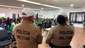 Prefeitura de Camboriú educação no trânsito,Pedale Seguro Camboriú,Travessia Segura Camboriú,programas de trânsito nas escolas SC,Lei 3.699/2025 Camboriú,mobilidade urbana Camboriú,segurança no trânsito Santa Catarina,Polícia Rodoviária Estadual SC escolas,educação fundamental II Camboriú,prevenção de acidentes trânsito escolar,regulamentação bicicletas elétricas Camboriú,ciclomotores e patinetes legislação SC,conscientização no trânsito Camboriú,políticas públicas educação SC,trânsito seguro para estudantes