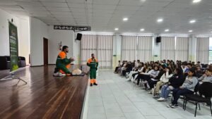Unimed nas Escolas,Unimed Litoral,educação em saúde nas escolas,primeiros socorros para estudantes,higiene das mãos nas escolas,projeto Unimed nas Escolas 2026,Unimed Litoral Santa Catarina,saúde preventiva nas escolas,estudantes Bombinhas Santa Catarina,escolas públicas litoral norte SC,primeiros socorros educação básica,prevenção de doenças nas escolas,programa de saúde escolar SC,SOS Unimed primeiros socorros,projeto educacional Unimed Litoral,Balneário Camboriú educação saúde