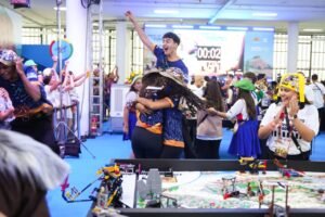 Escola SESI Itajaí robótica,equipe Pipeline Surfers,First Lego League Brasil,FLL Brasil 2026,robótica educacional SESI SC,estudantes Itajaí robótica,mundial de robótica Houston,equipe SESI Itajaí campeã,competição de robótica estudantes Brasil,tecnologia nas escolas SESI,educação STEAM Santa Catarina,inovação estudantes SESI SC,Museu Etno-Arqueológico de Itajaí projeto,robótica escolar Santa Catarina,torneio de robótica Brasil estudantes,SESI SC competição internacional robótica