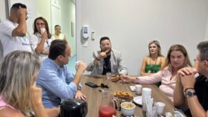 Hospital Santo Antônio Itapema,saúde Itapema SC,Carlos Humberto visita hospital,leitos UTI Itapema,Governo Santa Catarina saúde,hospital Itapema capacidade,infraestrutura saúde SC,atendimento hospitalar Itapema,investimento saúde pública SC,ampliação hospital Itapema,gestão saúde Santa Catarina,leitos internação Itapema,secretário saúde SC visita,política saúde Itapema,demanda hospital regional SC