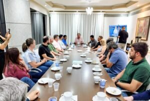 Camboriú gestão pública inovação,Amurel visita técnica Camboriú,planejamento estratégico Camboriú SC,infraestrutura urbana Camboriú projetos,sustentabilidade Camboriú SC,parque inundável Camboriú projeto,escolas modulares Camboriú educação,IMA Santa Catarina licenciamento ambiental,desenvolvimento econômico Camboriú,aeroporto privado Camboriú projeto,cooperação regional SC municípios,gestão eficiente Camboriú,políticas públicas inovação SC,engenharia urbana Camboriú,projetos estruturantes Camboriú