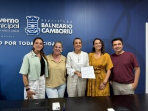 Balneário Camboriú utilidade pública,leis sancionadas Balneário Camboriú,entidades sociais BC,assistência social Balneário Camboriú SC,Prefeitura Balneário Camboriú leis,Instituto Su Pedrosa apoio amputados,Casa Alva apoio mulheres violência,SIRIUSER parto humanizado,terceiro setor SC,políticas públicas sociais BC,reconhecimento entidades sociais,recursos e parcerias entidades,legislação utilidade pública,atuação social município SC,fortalecimento assistência social