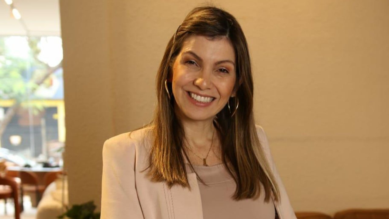 NR-1 Balneário Camboriú,palestra saúde mental trabalho SC,Priscila da Rocha psicóloga,Sindisol Balneário Camboriú,saúde mental empresas Brasil,segurança no trabalho NR-1,gestão psicossocial empresas,legislação trabalhista NR-1,evento empresarial Balneário Camboriú,saúde emocional colaboradores,prevenção riscos psicossociais,produtividade e bem-estar,gestão empresarial SC,treinamento corporativo saúde mental,norma regulamentadora 1 atualização