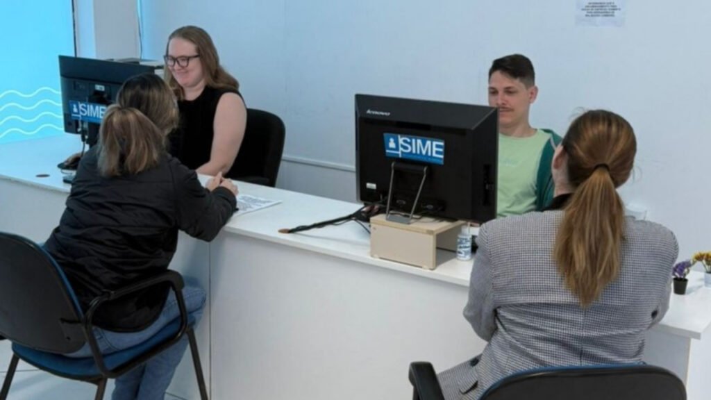 SIME Balneário Camboriú vagas,emprego Balneário Camboriú hoje,vagas de emprego SC,mercado de trabalho Balneário Camboriú,vagas PCD Santa Catarina,BC Digital vagas,emprego Camboriú Itajaí,vagas estágio Balneário Camboriú,oportunidades de trabalho SC,emprego formal Santa Catarina,sistema municipal de emprego vagas,vagas servente Balneário Camboriú,consultor comercial vagas SC,vagas ensino fundamental SC,empregos atualizados Balneário Camboriú