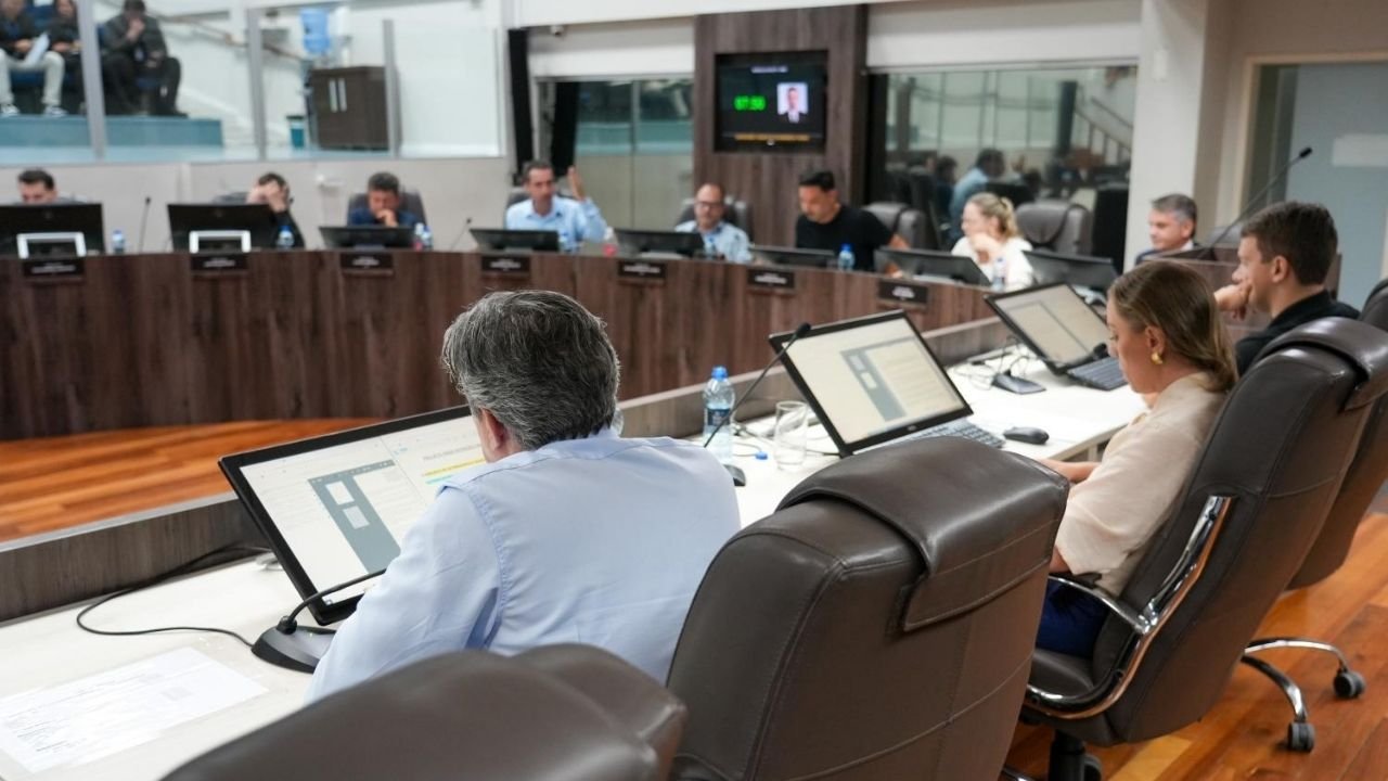 Câmara de Balneário Camboriú,Balneário Camboriú SC,prolongamento Raposo Tavares,projeto de lei 66 2026,investimento em infraestrutura,mobilidade urbana Balneário Camboriú,orçamento municipal 2026,crédito adicional especial,desenvolvimento urbano SC,obras viárias Balneário Camboriú,expansão viária Santa Catarina,planejamento urbano Balneário Camboriú,lei orçamentária anual 2026,projeto executivo infraestrutura,melhoria de trânsito SC