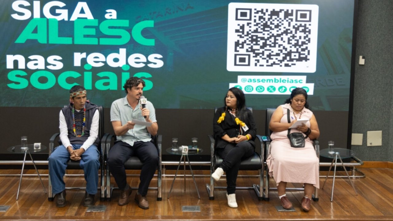 Caminho do Peabiru Santa Catarina,seminário Alesc turismo,patrimônio histórico SC,turismo sustentável Santa Catarina,povos indígenas SC cultura,rota Peabiru história,turismo cultural SC,desenvolvimento regional Santa Catarina,trilhas pré-colombianas Brasil,evento cultural Florianópolis,Escola do Legislativo Alesc,turismo Barra Velha Peabiru,Joinville São Francisco do Sul Peabiru,pesquisa arqueológica SC,valorização cultural Santa Catarina