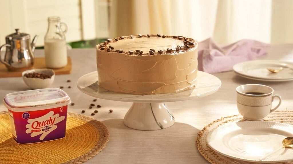 Dia Mundial do Café receitas,bolo moka receita,rocambole de café receita,sobremesas com café,gastronomia café Brasil,receitas com café fáceis,bolo de café cremoso,rocambole recheado chocolate café,como fazer bolo moka,receitas doces com café,café culinária brasileira,sobremesas especiais café,receitas para Dia do Café,preparo de bolo moka,receitas com café solúvel,doces gourmet com café