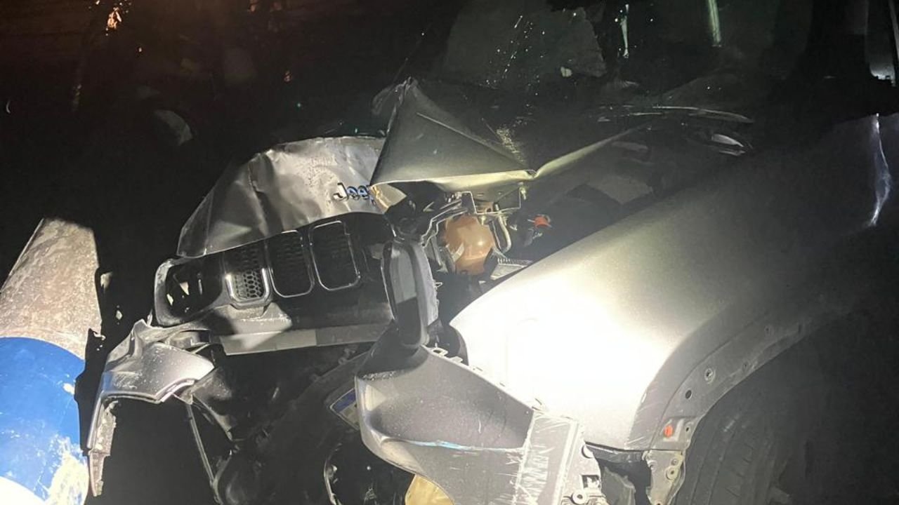 racha Camboriú,acidente Camboriú SC,postes caídos Camboriú,falta de energia Camboriú,Polícia Militar Santa Catarina ocorrência,trânsito Camboriú hoje,sinistro trânsito SC,Jeep Renegade acidente,racha ilegal Brasil,segurança pública Camboriú,queda de postes SC,energia elétrica interrompida,ocorrência policial Camboriú,acidente bairro Centro Camboriú,PMSC atendimento ocorrência,trânsito perigoso SC