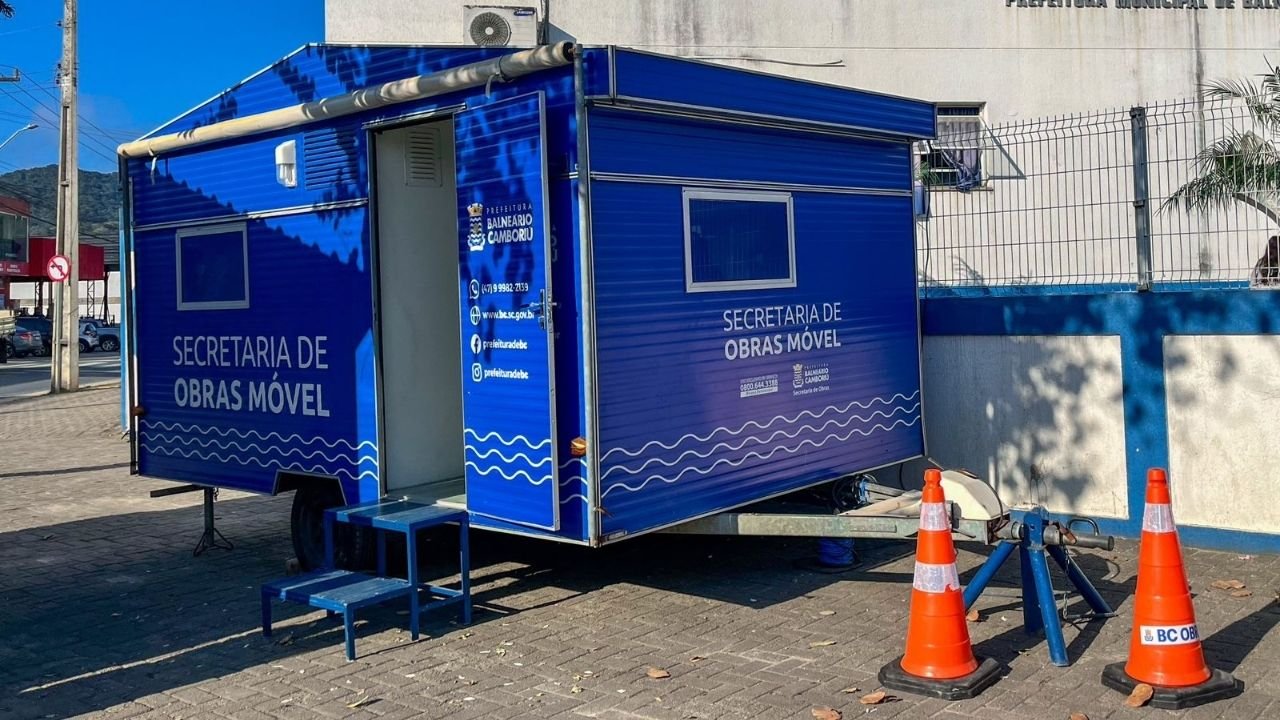 Secretaria de Obras Móvel Balneário Camboriú,Prefeitura de Balneário Camboriú obras,Nova Esperança atendimento obras,infraestrutura urbana SC,serviços urbanos Balneário Camboriú,obras móveis atendimento comunidade,solicitação serviços prefeitura BC,ordem de serviço obras SC,projeto obras itinerante,atendimento bairro Nova Esperança,melhorias urbanas Balneário Camboriú,gestão pública infraestrutura,manutenção urbana SC,serviços públicos bairro,atendimento presencial obras