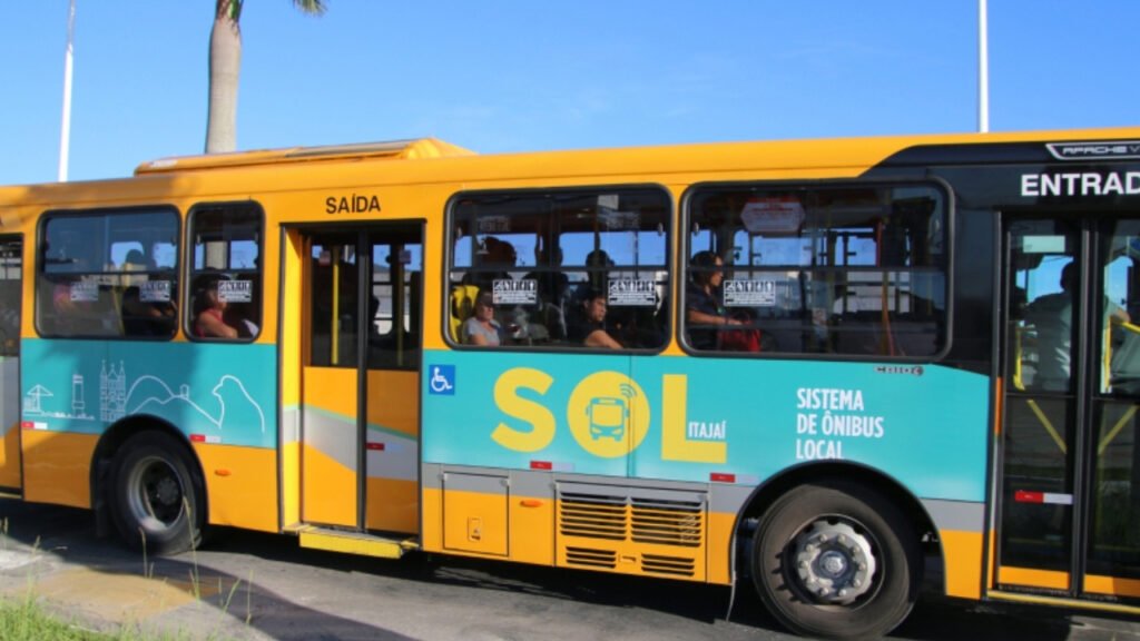 transporte público Itajaí SC,nova linha T2C Santa Regina,horários ônibus Itajaí 2026,mobilidade urbana Itajaí,Seduh transporte coletivo,linha T2C horários completos,ônibus Santa Regina Terminal Fazenda,melhorias transporte Itajaí SC,linhas P2 C7 T2A T3B ajustes,transporte coletivo Santa Catarina,acesso transporte Itajaí bairros,sistema ônibus Itajaí horários,infraestrutura mobilidade SC,transporte urbano Itajaí melhorias,linhas ônibus Itajaí mudanças,serviço público transporte SC