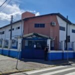 Justiça determina manutenção de 70% da educação e retomada de serviços essenciais em Navegantes durante greve