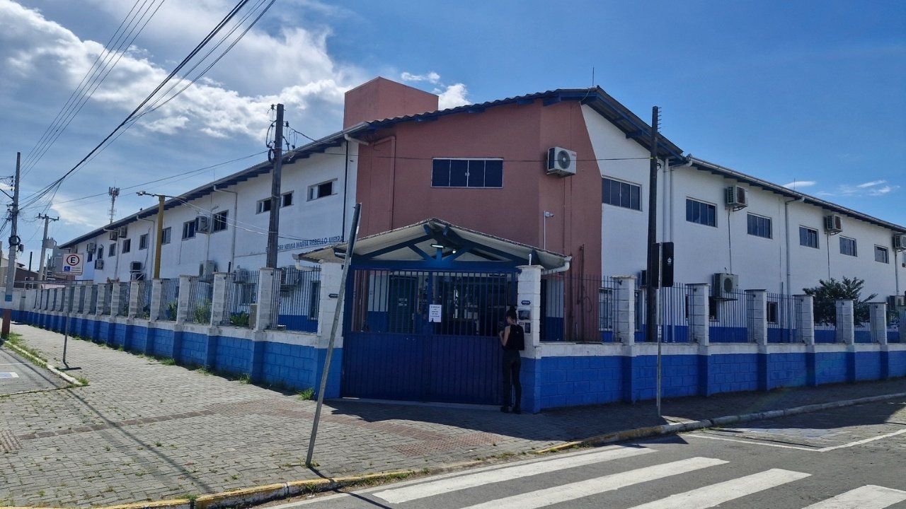 greve Navegantes SC,Justiça Navegantes decisão,Tribunal de Justiça Santa Catarina greve,educação Navegantes 70% funcionamento,serviços essenciais Navegantes,saúde pública Navegantes greve,Sindifoz greve servidores,paralisação servidores Navegantes,decisão judicial greve SC,impacto greve educação saúde,prefeitura Navegantes serviços públicos,lei de greve Brasil serviços essenciais,multa sindicato greve SC,atendimento UBS Navegantes,creches Navegantes funcionamento