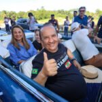 Balneário Camboriú recebe carreata de carros antigos e marca lançamento da Rota do Antigomobilismo em Santa Catarina