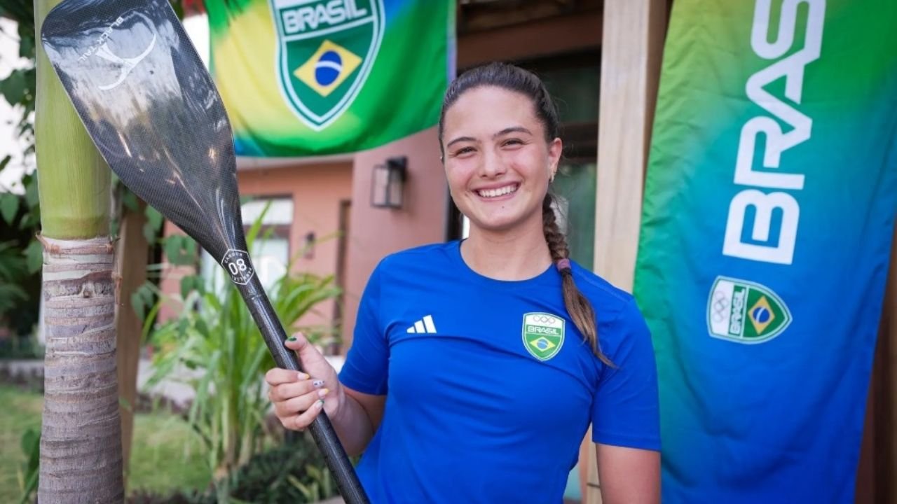 Rebeka Klotz,Penha Santa Catarina,atleta de Penha,SUP Race,Jogos Sul-Americanos da Juventude 2026,Panamá esporte,surfe Brasil,medalha de ouro surfe,competição internacional surfe,esporte Santa Catarina,Fundação Municipal de Esportes de Penha,FME Penha,atleta catarinense destaque,surfe feminino Brasil,vitória internacional surfe,jovem atleta brasileira