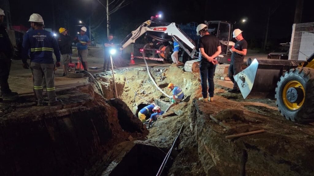 adutora Itajaí,vazamento adutora Itajaí,abastecimento de água Itajaí,Semasa Itajaí,reparo adutora Santa Catarina,falta de água Itajaí hoje,ETA São Roque,sistema de água Navegantes,saneamento básico Santa Catarina,abastecimento Navegantes SC,retorno da água Itajaí,infraestrutura hídrica SC,consumo consciente água,normalização abastecimento Itajaí,problema de água Navegantes,rede de abastecimento SC