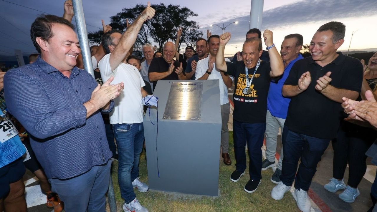 Avenida Arlindo Phillipi May Palhoça,Governo de Santa Catarina obras,Prefeitura de Palhoça mobilidade urbana,infraestrutura Palhoça SC,nova avenida Palhoça ligação bairros,BR-101 Palhoça acesso,mobilidade urbana Santa Catarina,investimento 12 milhões Palhoça,desenvolvimento urbano SC,trânsito Palhoça melhorias,obra pública mobilidade SC,conexão bairros Palhoça,crescimento urbano Palhoça SC,logística urbana Santa Catarina,qualidade de vida mobilidade,integração viária Palhoça