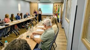 mercado de defesa Brasil,empresas de Itajaí,ACII plenária defesa,indústria de defesa Santa Catarina,SisDIA defesa,FIESC defesa,oportunidades empresariais SC,economia de defesa Brasil,ExpoDefesa empresas,micro e pequenas empresas defesa,desenvolvimento econômico Itajaí,cadeia produtiva defesa,setor industrial Brasil,negócios indústria defesa,inovação empresarial SC