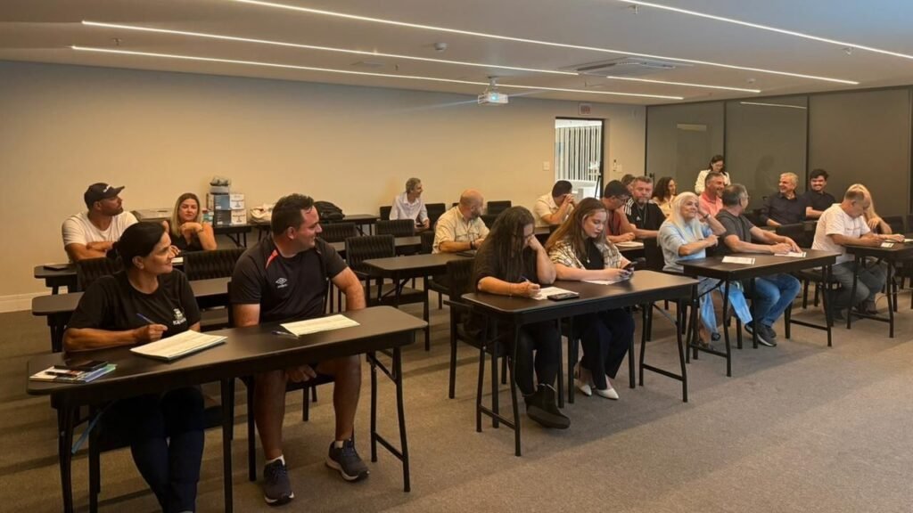 Plano Municipal de Turismo Itapema,turismo Itapema SC,planejamento turístico Itapema,desenvolvimento sustentável turismo,Sebrae turismo SC,estratégias turismo Itapema,ações turismo municipal,gestão turismo Brasil,economia do turismo SC,inovação no turismo Itapema,infraestrutura turística SC,promoção turística Itapema,políticas públicas turismo,planejamento estratégico turismo Brasil,setor turístico Itapema