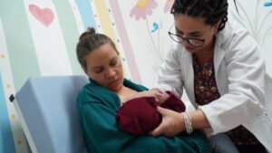 aleitamento materno Santa Catarina,congresso aleitamento SC,SES Santa Catarina saúde,primeira infância políticas públicas,Florianópolis evento saúde,Alesc congresso saúde,capacitação profissionais saúde SC,amamentação benefícios saúde,saúde infantil Brasil,Associação Brasileira de Amamentação,evento saúde abril 2026,políticas públicas infância SC,enfermagem amamentação,suporte amamentação mães,atualização técnica saúde pública