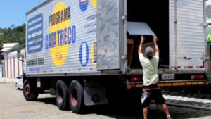 Cata-Treco Itajaí maio,coleta de resíduos volumosos Itajaí,Secretaria de Obras Itajaí serviço,descarte correto móveis Itajaí,limpeza urbana Itajaí SC,agenda Cata-Treco maio Itajaí,coleta eletrodomésticos Itajaí,gestão de resíduos Santa Catarina,Conectaí Itajaí coleta,serviço público limpeza Itajaí,bairros Itajaí coleta resíduos,sustentabilidade urbana SC,infraestrutura urbana Itajaí,descarte responsável Itajaí SC,coleta agendada Itajaí