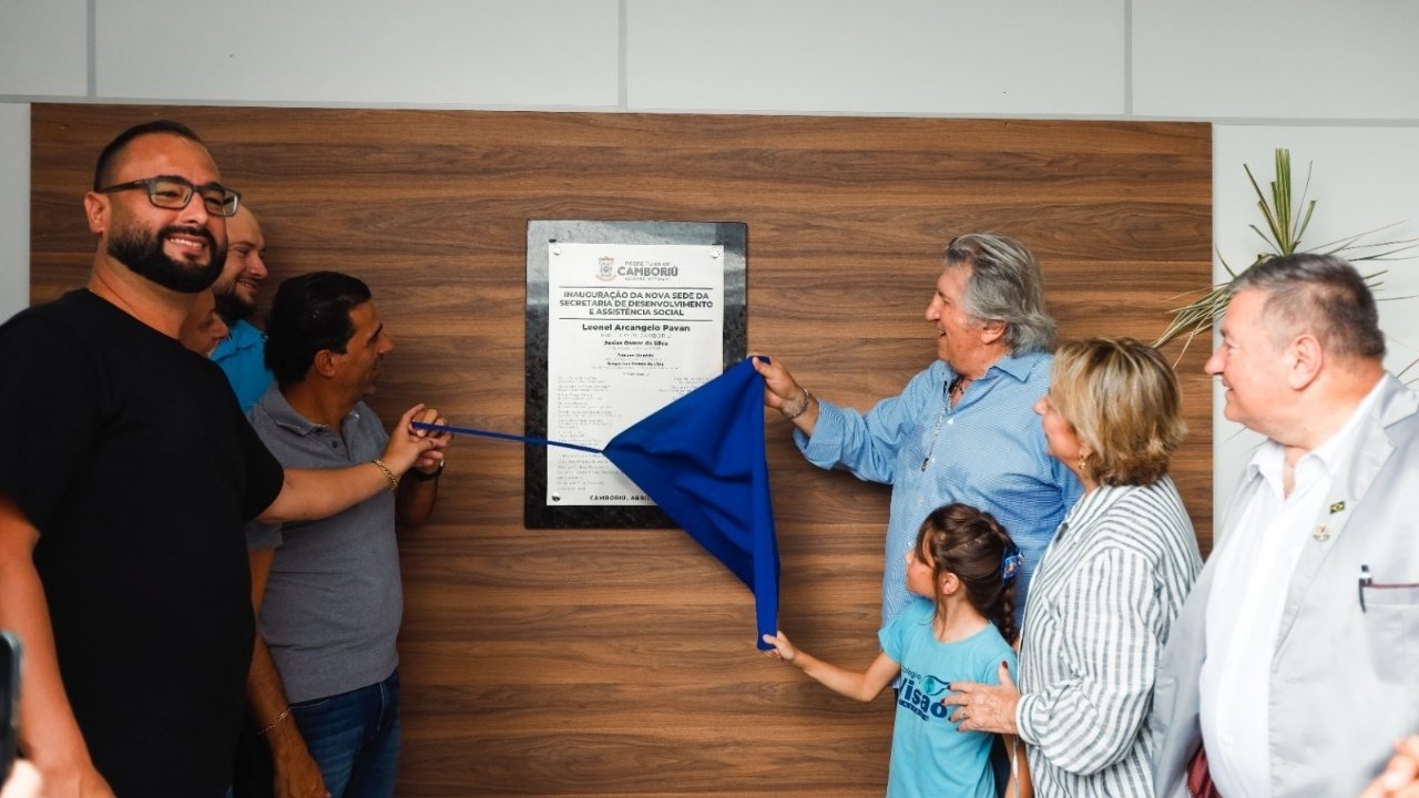 Camboriú assistência social nova sede,Secretaria Desenvolvimento Social Camboriú,atendimento social Santa Catarina,CRAS CREAS Camboriú serviços,políticas públicas assistência social SC,acolhimento população vulnerável,serviços sociais Camboriú SC,SINE Camboriú atendimento,Cadastro Único SC assistência,estrutura assistência social município,proteção social Santa Catarina,atendimento humanizado serviços públicos,programas sociais Camboriú,inclusão social SC,gestão pública assistência social