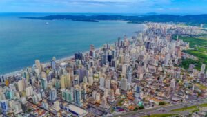 Itapema 64 anos,aniversário Itapema SC,eventos Itapema abril,programação Itapema 2026,turismo Itapema Santa Catarina,o que fazer Itapema abril,esportes Itapema eventos,cultura Itapema SC,Praia Central Itapema eventos,Praça da Paz programação,Encenação Paixão de Cristo Itapema,Encontro de Etnias Itapema,Encontro dos Amigos Itapema,turismo litoral SC eventos,lazer Itapema abril