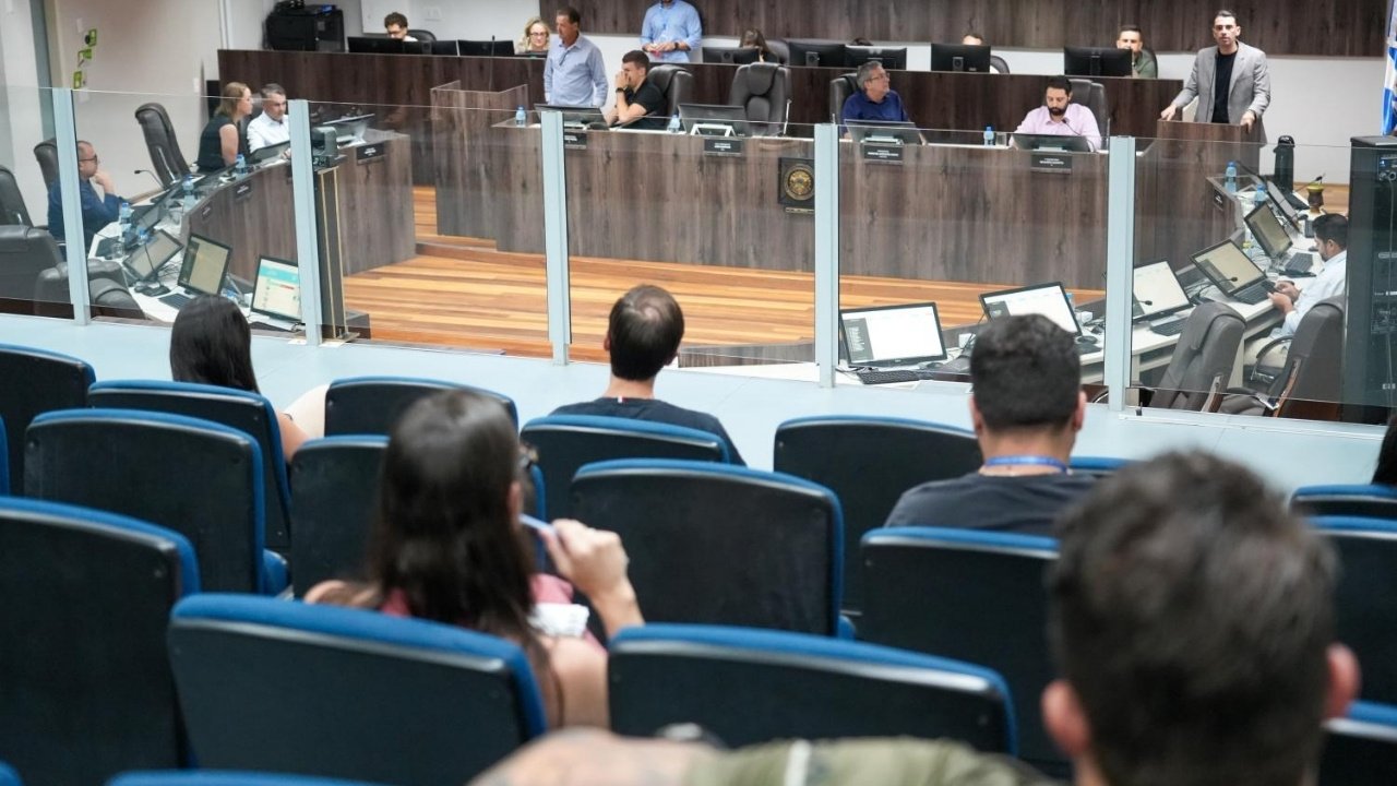 educação digital balneário camboriú,combate desinformação bc,programa uso consciente informação,câmara bc projeto aprovado,educação midiática escolas bc,fake news educação municipal,tecnologia e educação sc,políticas públicas educação digital,capacitação educadores informação,cultura de paz digital,liberdade de expressão educação,projeto lei 144 2025 bc,desenvolvimento social balneário camboriú,ensino municipal inovação,combate discurso de ódio educação