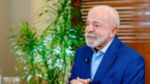 Agora Tem Especialistas,saúde pública Brasil,SUS atendimento,Lula saúde balanço,Farmácia Popular Brasil,Mais Médicos programa,investimentos saúde Brasil,cirurgias eletivas Brasil,atendimento SUS filas,telemedicina hospitais inteligentes,Novo PAC saúde,Fortaleza entrevista Lula,políticas saúde Brasil,infraestrutura saúde pública,acesso saúde Brasil