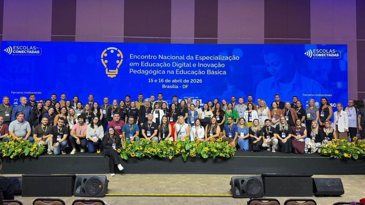 educação digital Balneário Camboriú,inovação pedagógica SC,Secretaria de Educação Balneário Camboriú,BNCC computação educação básica,políticas públicas educação digital,encontro nacional educação Brasília,tecnologia na educação SC,formação continuada professores,competências digitais estudantes,planejamento educacional SC,Seduc Balneário Camboriú,educação inovadora Brasil,Ministério da Educação diretrizes,ensino com tecnologia,transformação digital educação