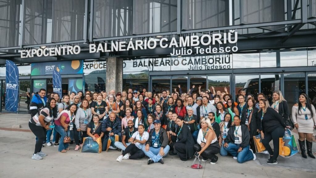 BNT Mercosul 2026 Balneário Camboriú,evento turismo Brasil 2026,Famtours turismo Brasil,agentes de viagens Mercosul evento,feira turismo Santa Catarina,turismo Balneário Camboriú eventos,networking turismo Brasil,trade turístico internacional,evento turismo América do Sul,capacitação agentes de viagens Brasil,rodada de negócios turismo SC,destinos turísticos brasileiros promoção,mercado emissor Mercosul turismo,evento Expocentro Balneário Camboriú,turismo internacional Brasil eventos