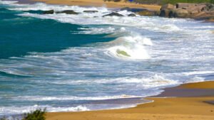 ciclone extratropical Santa Catarina,frente fria Santa Catarina,previsão do tempo SC,ventos fortes litoral SC,ressaca Santa Catarina,Defesa Civil SC alertas,queda de temperatura SC,clima sul do Brasil,ciclone no sul do Brasil,vento forte SC litoral,mar agitado Santa Catarina,alerta meteorológico SC,frio em Santa Catarina,massa de ar frio sul Brasil,previsão tempo Grande Florianópolis,clima Vale do Itajaí previsão