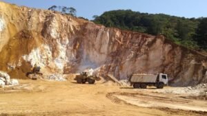 PL 101/2024 Santa Catarina,licença ambiental mineração SC,Alesc comissão meio ambiente,projeto lei mineração SC,licenciamento ambiental Brasil,Procuradoria Geral do Estado SC parecer,Marquito deputado SC,Ana Campagnolo projeto,meio ambiente legislação SC,mineração calamidade pública,política ambiental Santa Catarina,defesa civil legislação SC,impacto ambiental mineração,leis ambientais Brasil,comissão Alesc decisões