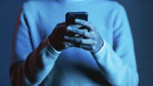 curso fraudes digitais Balneário Camboriú,inclusão digital idosos SC,segurança digital 50+ Brasil,curso gratuito marketing digital BC,Prefeitura Balneário Camboriú cursos,Sicredi parceria curso digital,proteção dados pessoais idosos,treinamento tecnologia terceira idade,curso tecnologia SC gratuito,combate golpes online idosos,capacitação digital Balneário Camboriú,marketing digital básico idosos,curso segurança internet SC,oportunidades cursos gratuitos BC,educação digital terceira idade