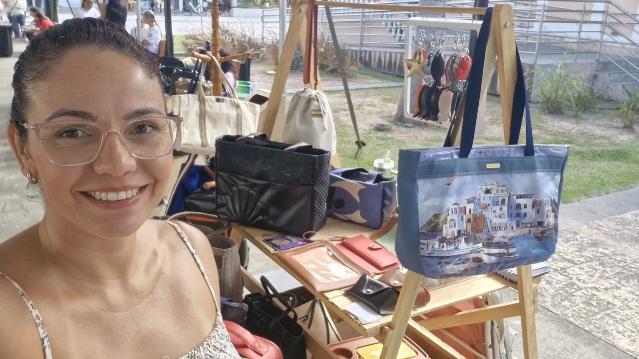 empreendedora Navegantes SC,Sebrae SC capacitação MEI,MEI UP Florianópolis resultado,economia criativa Itajaí feira,pequenos negócios Santa Catarina,reposicionamento de marca empreendedorismo,aumento faturamento MEI,artesanato SC negócios,empreendedorismo feminino SC,inovação pequenos negócios Brasil,mercado criativo Santa Catarina,feira economia criativa Itajaí,planejamento empresarial MEI,desenvolvimento empreendedor SC,apoio Sebrae pequenos negócios