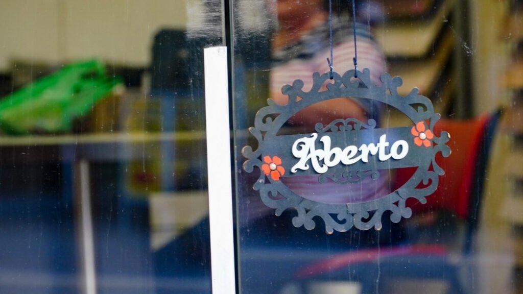 Santa Catarina abertura empresas 2026,empreendedorismo SC crescimento empresas,Jucesc dados empresas SC,novas empresas Santa Catarina trimestre,MEI Santa Catarina abertura negócios,economia SC desenvolvimento empresarial,empresas abertas Joinville Florianópolis Itajaí,participação feminina empresas SC,jovens empreendedores Santa Catarina,setores economia crescimento SC,ambiente negócios Santa Catarina,digitalização abertura empresas Brasil,ranking cidades empresas SC,crescimento econômico regional SC,microempreendedores individuais SC dados