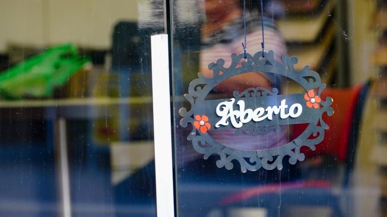 Santa Catarina abertura empresas 2026,empreendedorismo SC crescimento empresas,Jucesc dados empresas SC,novas empresas Santa Catarina trimestre,MEI Santa Catarina abertura negócios,economia SC desenvolvimento empresarial,empresas abertas Joinville Florianópolis Itajaí,participação feminina empresas SC,jovens empreendedores Santa Catarina,setores economia crescimento SC,ambiente negócios Santa Catarina,digitalização abertura empresas Brasil,ranking cidades empresas SC,crescimento econômico regional SC,microempreendedores individuais SC dados