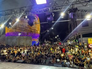 Páscoa Itapema 2026,Praça da Paz evento Itapema,espetáculo Páscoa Itapema,Vila de Páscoa Itapema SC,turismo Itapema eventos,programação Páscoa Santa Catarina,evento gratuito Itapema família,atrações infantis Itapema Páscoa,banda municipal Itapema evento,decoração Páscoa Itapema,maior ovo de Páscoa LED mundo,coelho gigante Itapema,eventos abril SC,lazer família Itapema,desenvolvimento turismo Itapema