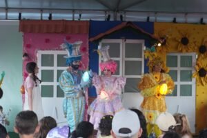 Paixão de Cristo Balneário Piçarras,Doce Páscoa Itacolomi,eventos Páscoa SC,Centreventos Piçarras teatro,Parque Linear Itacolomi evento,cultura Balneário Piçarras,turismo família SC,programação cultural feriado SC,espetáculo religioso Piçarras,atividades infantis Páscoa SC,eventos gratuitos Piçarras,teatro Paixão de Cristo SC,lazer família Balneário Piçarras,desenvolvimento cultural município,feriado Páscoa Santa Catarina